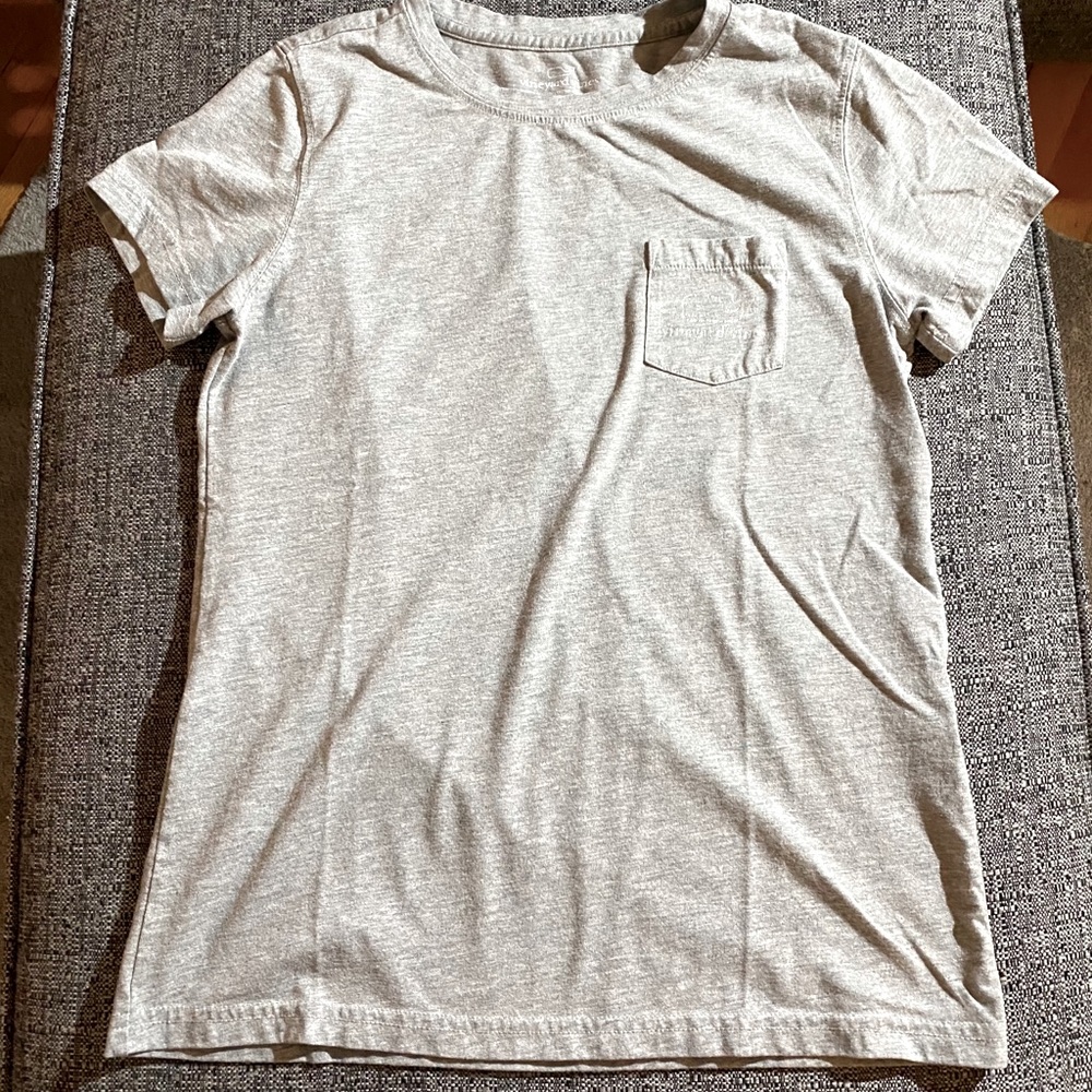 EUC Vineyard Vines short sleeve tee